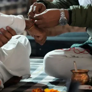 Donate Dakshina to Brahmin