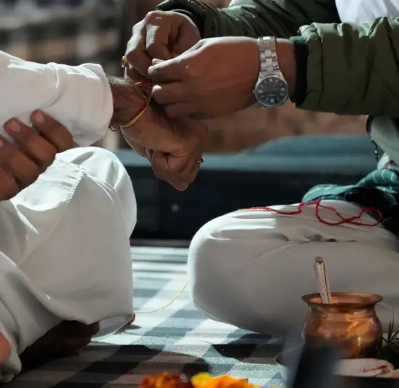 Donate Dakshina to Brahmin